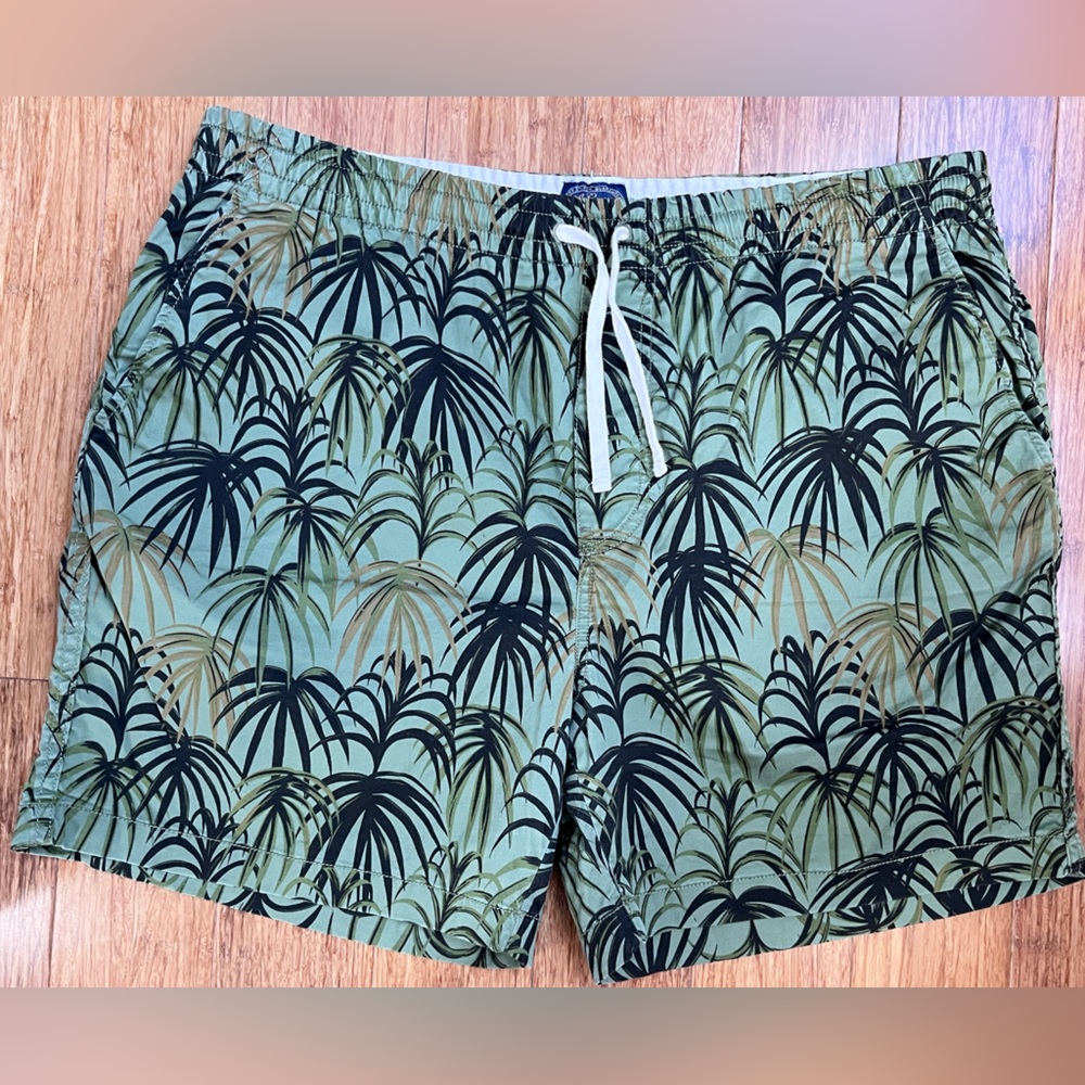 J Crew Sportsman Outfitter Mens size XL Heavyweight Palm Tree Shorts. 1190